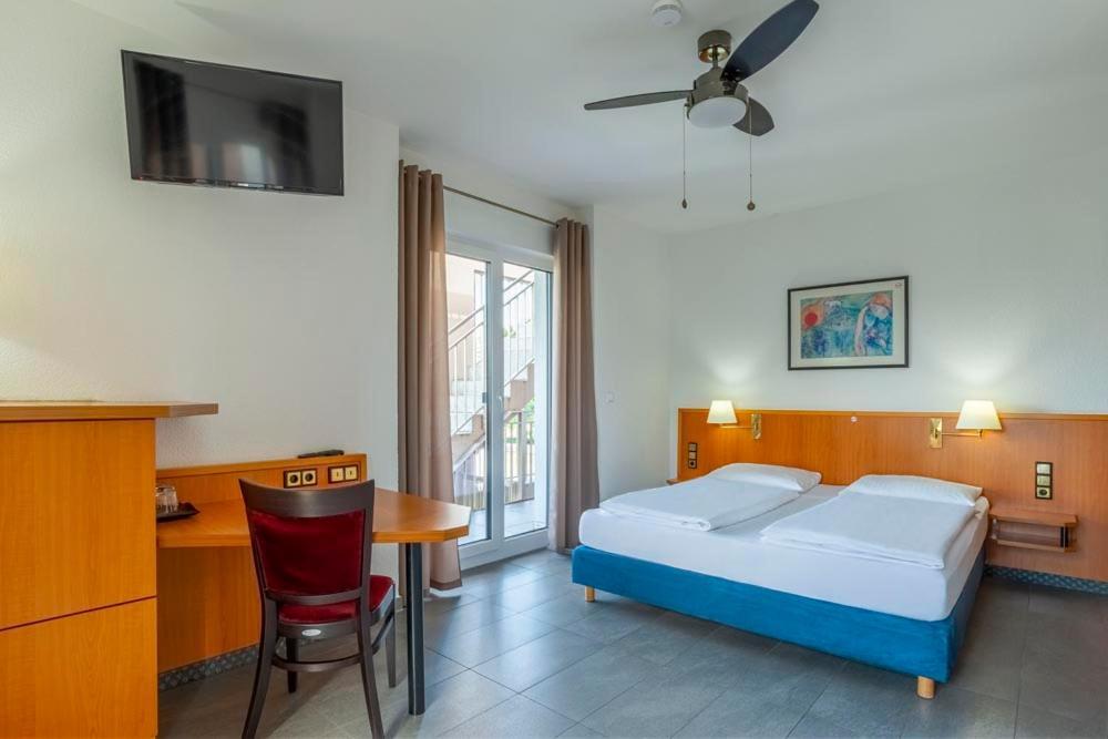 Heilbronner Hotel Am Schoenen Theater Экстерьер фото